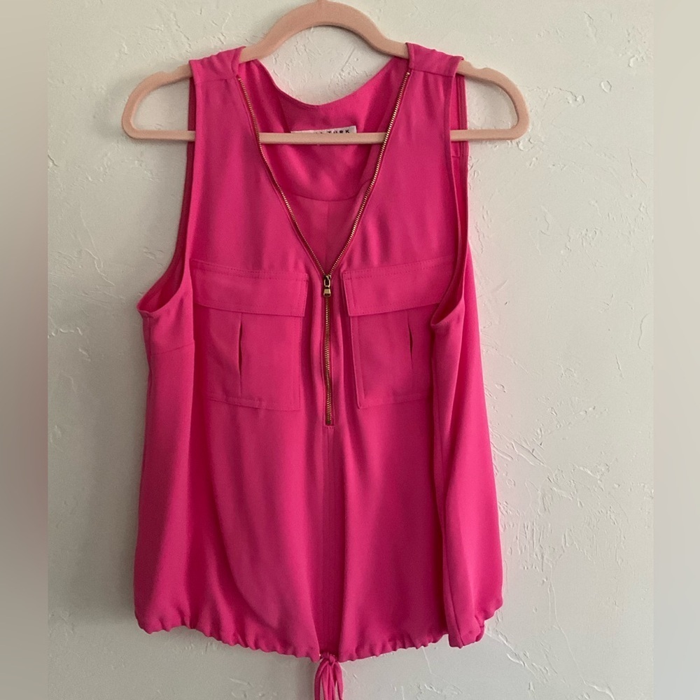 Trina Turk Hot Pink Sleeveless Zip Front Top Large